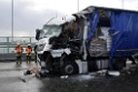 Schwerer LKW VU PKlemm A 4 Rich Olpe auf der Rodenkirchener Bruecke P022